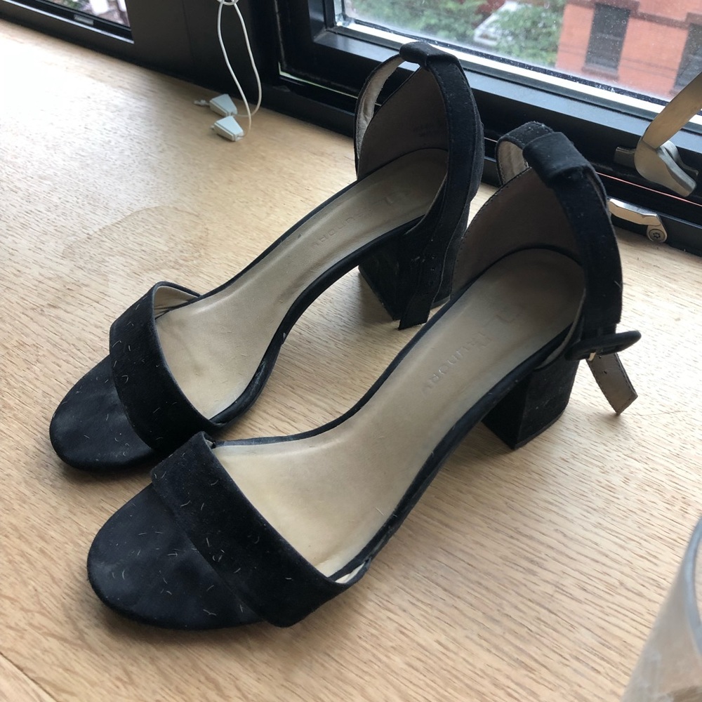 Chinese laundry strappy sandal sz 8